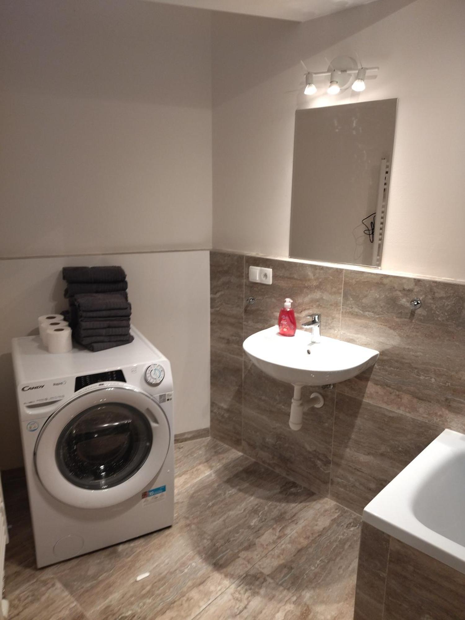 Brand New Studio Apartment #24 In Elite Residence With Free Secure Parking In The Center Prag Exteriör bild